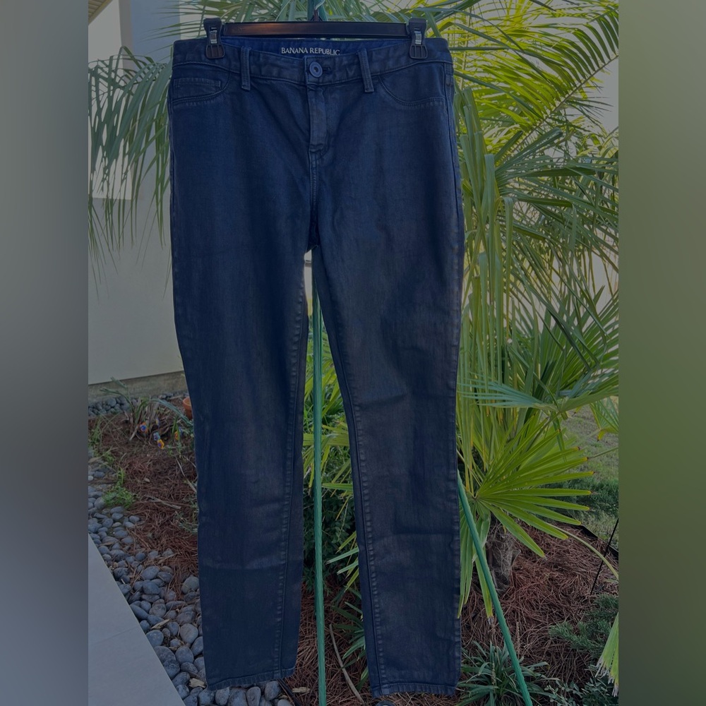 BANANA REPUBLICAN JEANS size 27